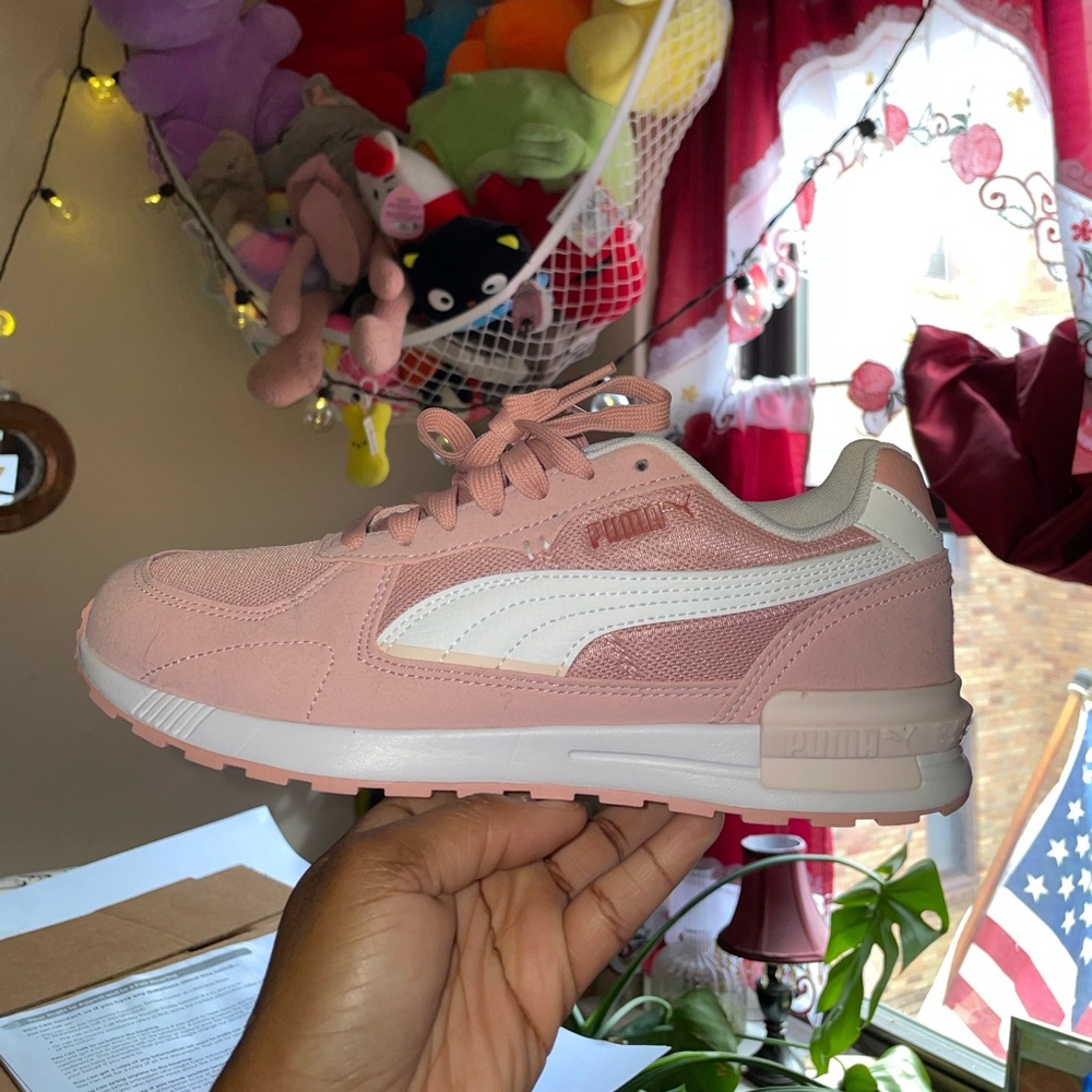 Pink Pumas